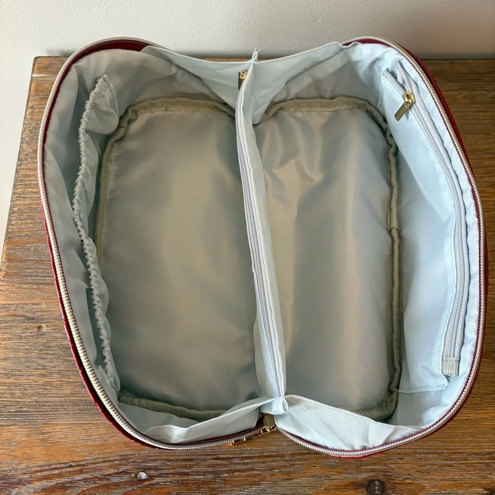 Faux leather cosmetic case - Picture 7 of 7